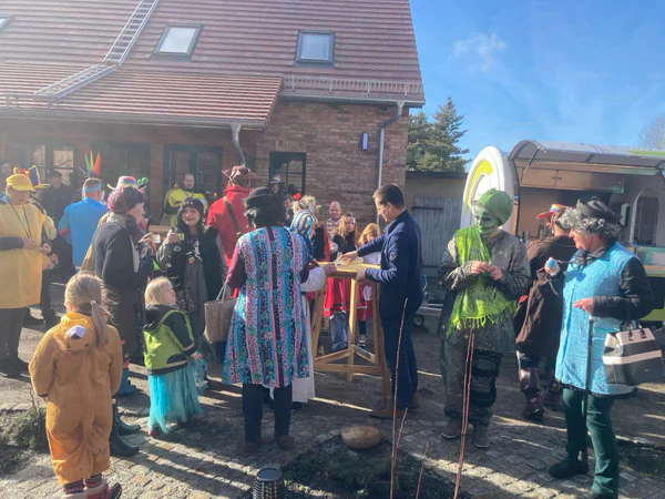 Zampern in der Imkerei Grune